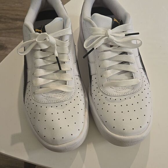 Puma Gv Special White Sneakers with Red and Black Accents - Picture 2 of 10